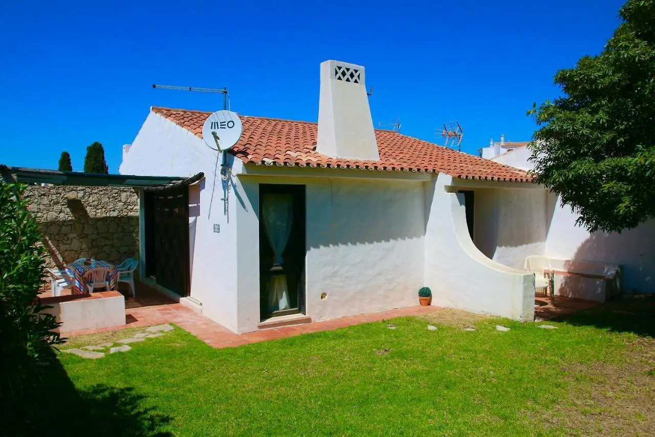 Villa Jacaranda - 550M From The Beach - Free Wifi - By Bedzy Albufeira