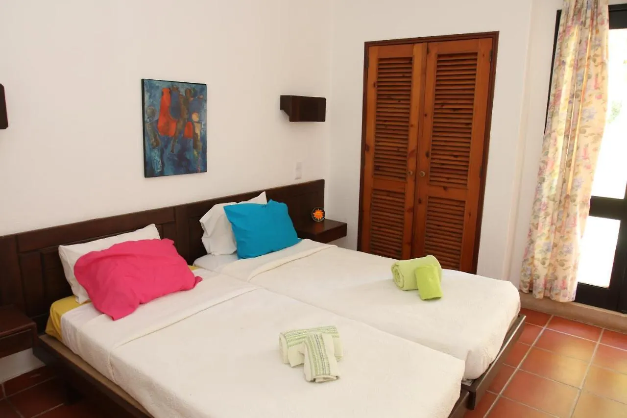 Villa Jacaranda - 550M From The Beach - Free Wifi - By Bedzy Albufeira