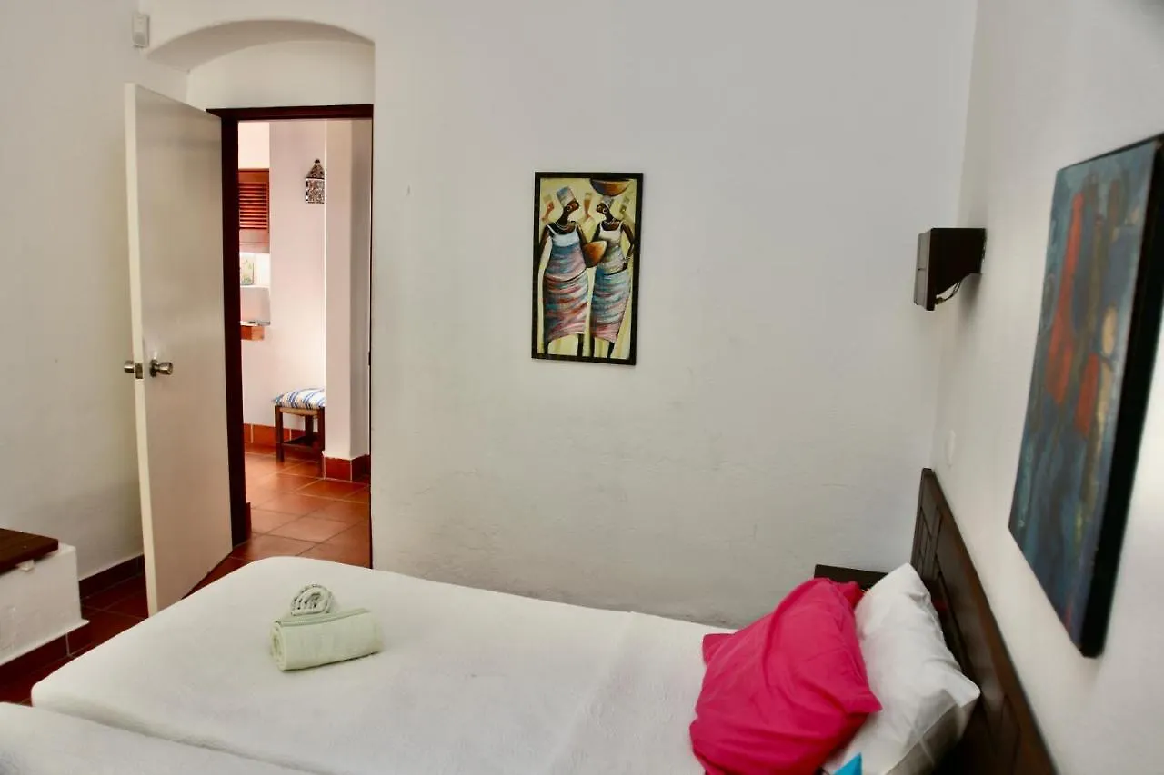 Villa Jacaranda - 550M From The Beach - Free Wifi - By Bedzy 阿尔布费拉 0*,